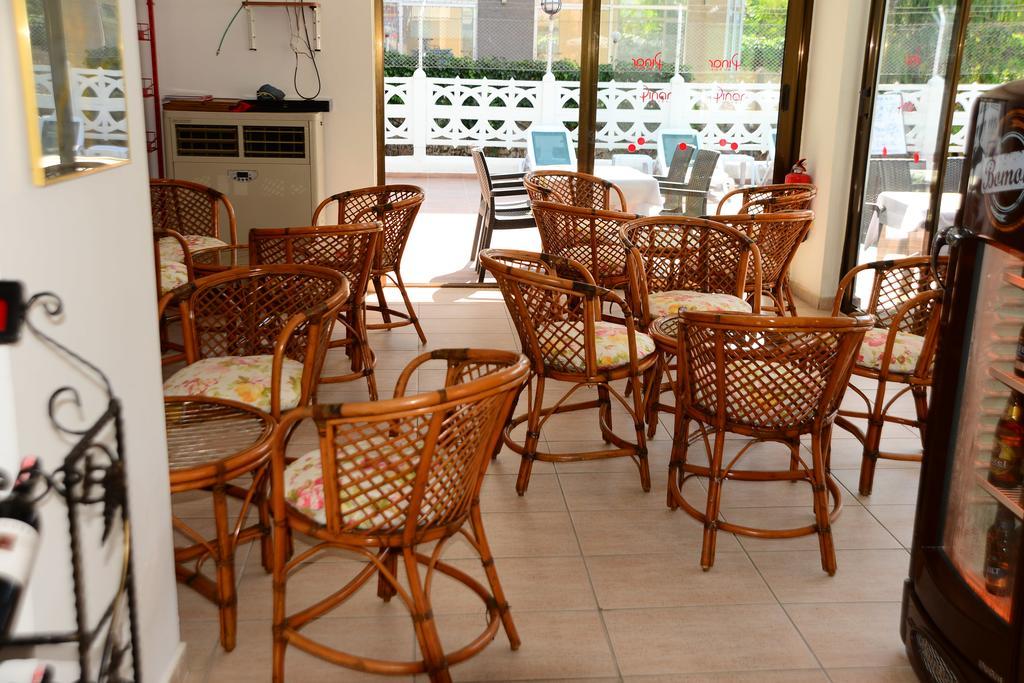 Pinar Hotel Аланя Екстериор снимка